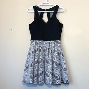Pretty Dress in Excellent Condition!
